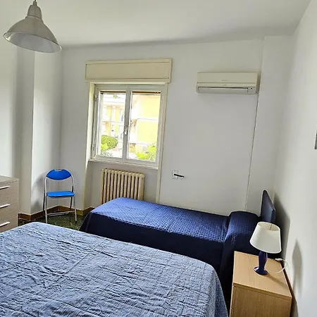 Apartment A 2 Passi Dal Mare