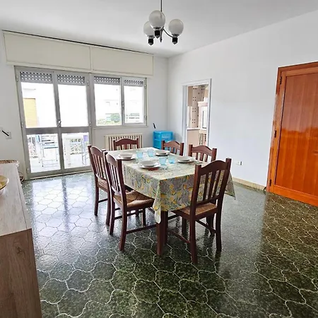 Apartment A 2 Passi Dal Mare *